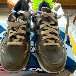 Skechers men casual shoes